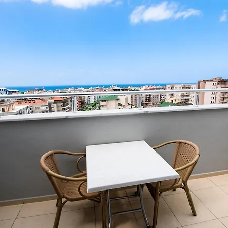 Kleopatra Tower Apartmanhotel 2*