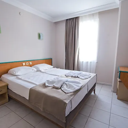 Aparthotel Kleopatra Tower 2*
