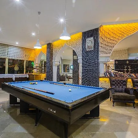 Apart Otel Kleopatra Tower Alanya