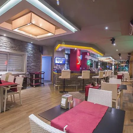 Kleopatra Tower Lejlighedshotel 2*