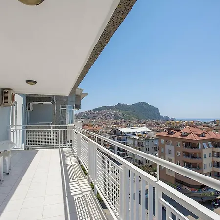 Kleopatra Tower Alanya